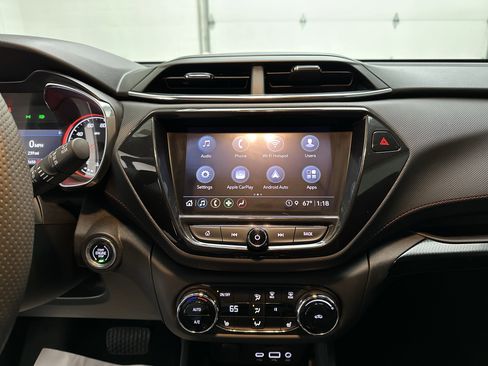 Used 2023 Chevrolet TrailBlazer RS w/ Technology Package image 27