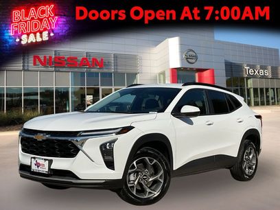 Used 2025 Chevrolet Trax LT