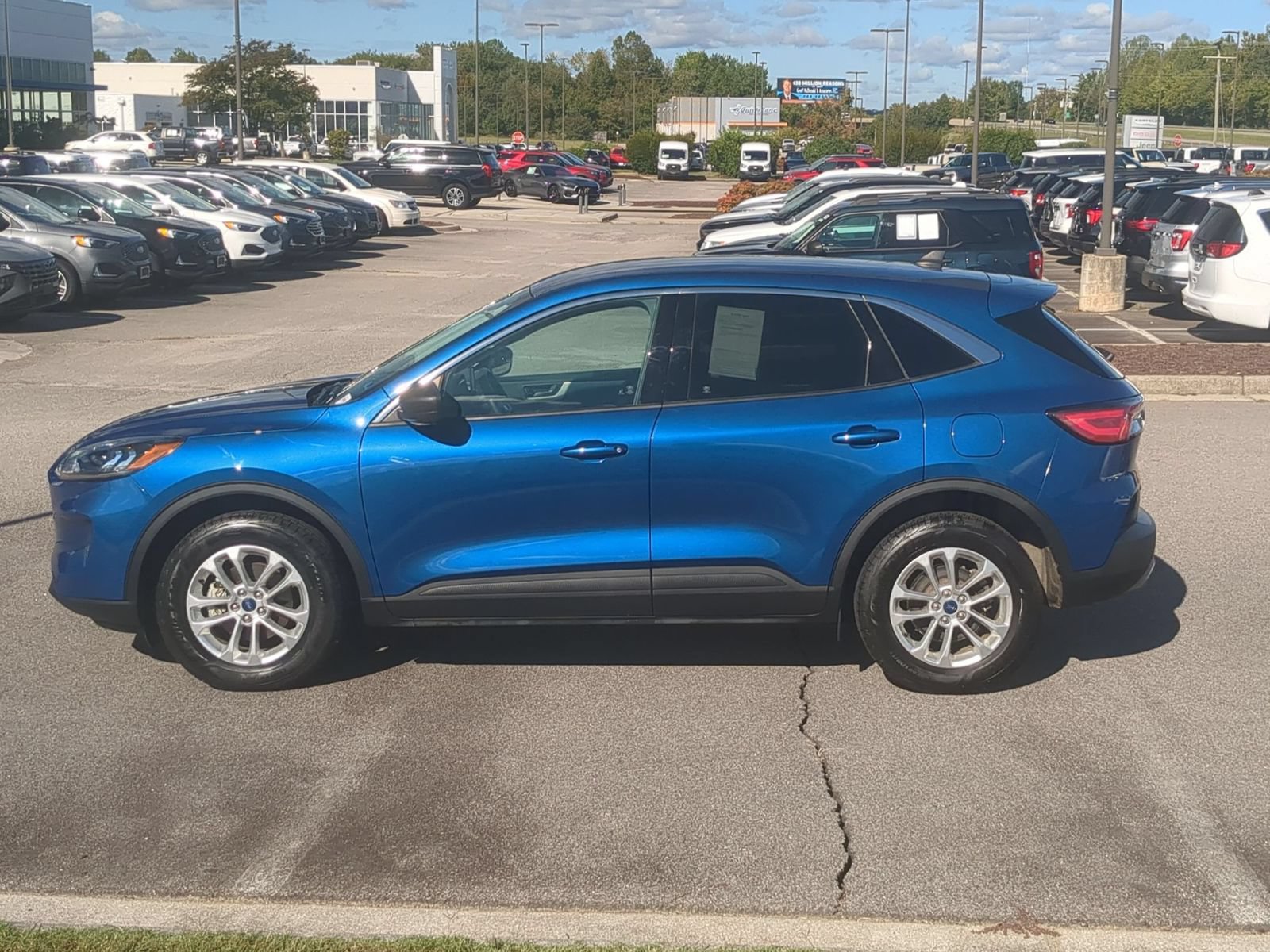 Certified 2022 Ford Escape SE AWD/4WD image 6
