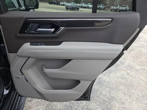 New 2026 GMC Yukon Elevation image 10