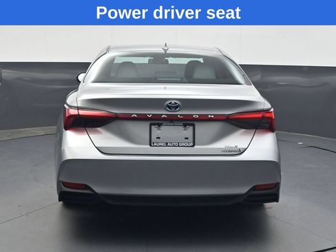 Used 2022 Toyota Avalon XLE w/ Moonroof Package FWD image 5