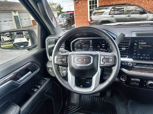 Used 2024 GMC Sierra 1500 Elevation w/ LPO, Elevation Black Package AWD/4WD image 14