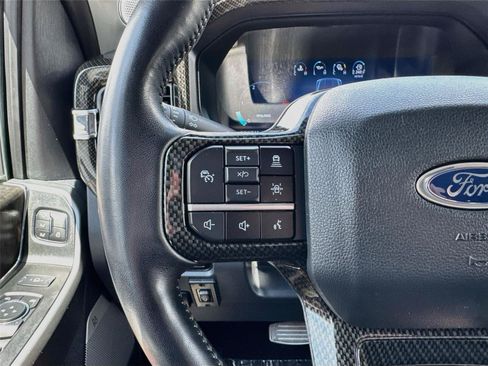 Used 2024 Ford F250 Lariat w/ Lariat Ultimate Package AWD/4WD image 5