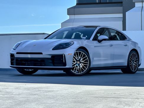 New 2026 Porsche Panamera image 1