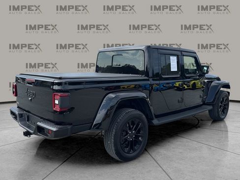 Used 2022 Jeep Gladiator Overland image 5