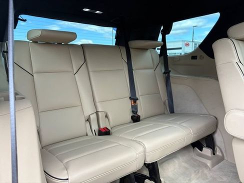 Certified 2024 Cadillac Escalade Premium Luxury AWD/4WD image 16