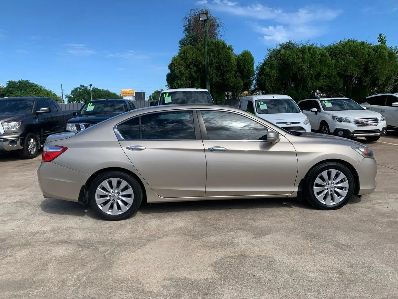 Used 2014 Honda Accord EX image 8
