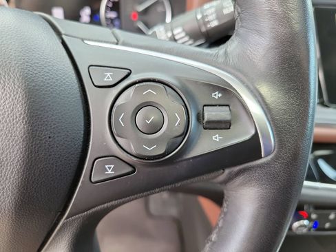 Used 2021 Buick Enclave Avenir w/ Avenir Technology Package FWD image 31