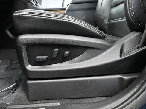 Used 2020 GMC Yukon Denali w/ Denali Ultimate Package AWD/4WD image 25