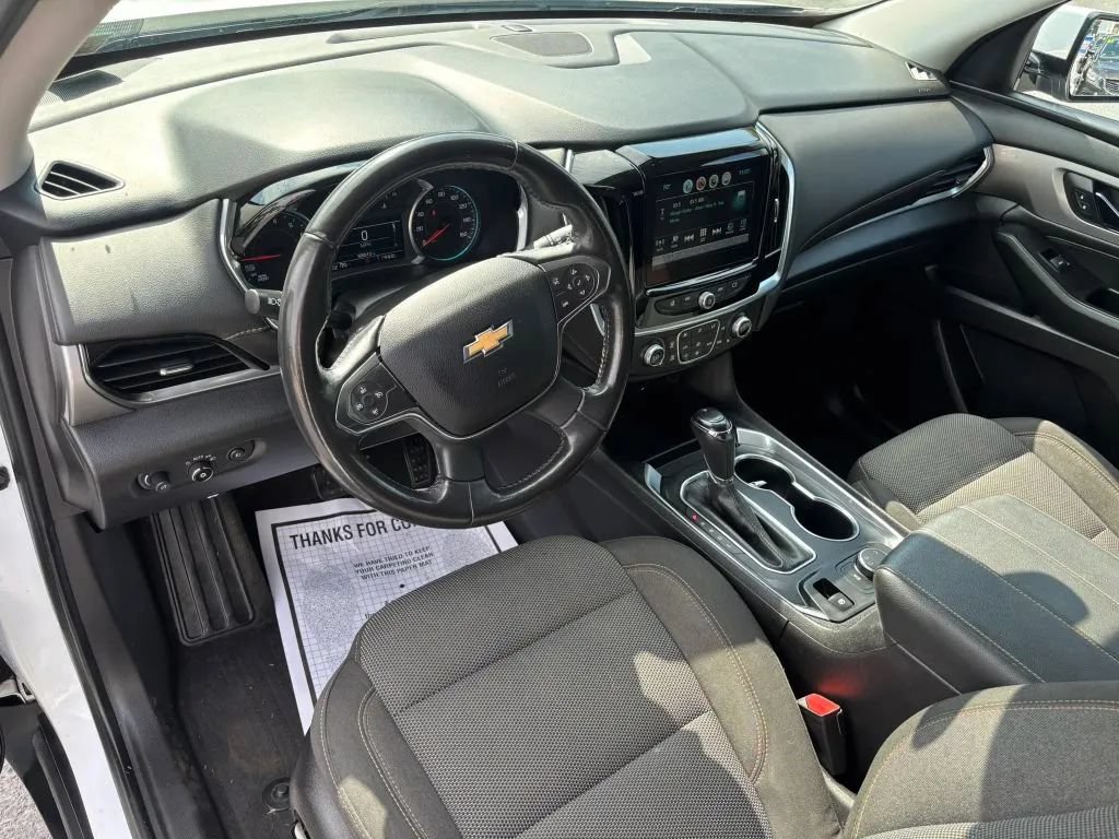 Used 2019 Chevrolet Traverse LT AWD/4WD image 2
