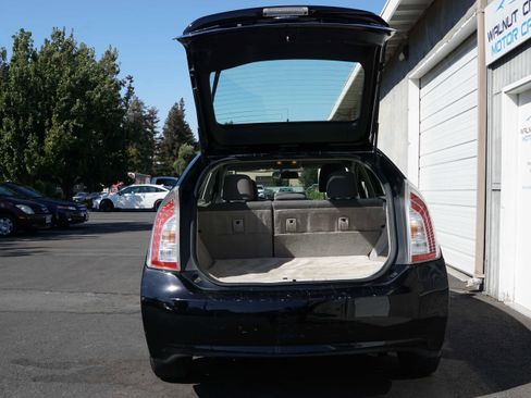 Used 2013 Toyota Prius Three image 14