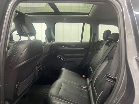 Used 2023 Jeep Grand Cherokee 4WD 4xe image 17