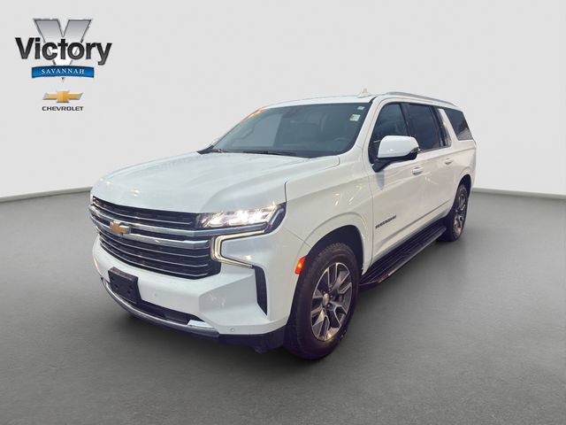 Used 2022 Chevrolet Suburban LT w/ Luxury Package AWD/4WD image 3