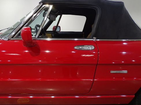 Used 1991 Alfa Romeo Spider Veloce RWD image 29
