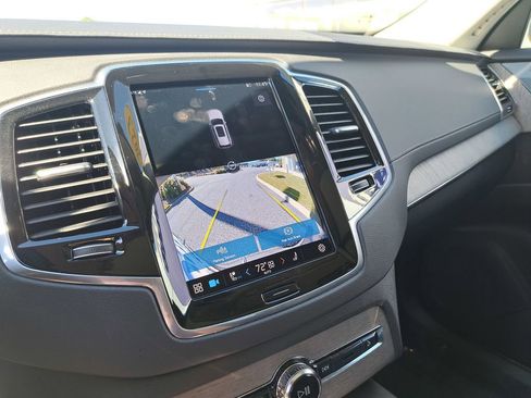 Used 2023 Volvo XC90 T8 Ultimate image 12