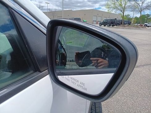 Used 2023 Ford Escape Active w/ Tech Pack #1 AWD/4WD image 4