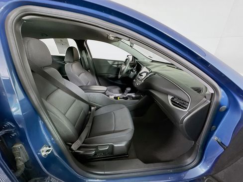 Used 2024 Chevrolet Malibu LT image 32