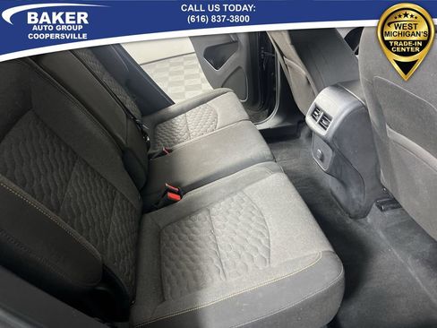 Used 2018 Chevrolet Equinox LT image 26