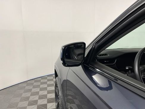Used 2023 Jeep Grand Cherokee Limited w/ Black Appearance Package AWD/4WD image 9