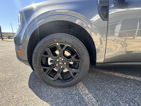 New 2026 Ford Maverick Lariat AWD/4WD image 4