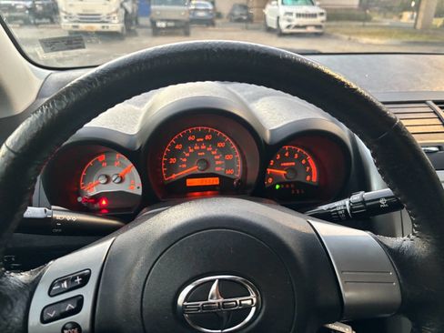 Used 2008 Scion tC image 25