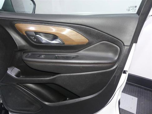 Used 2020 GMC Terrain SLE w/ Driver Convenience Package image 19