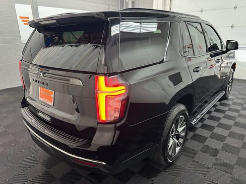 Used 2022 Chevrolet Tahoe Z71 w/ Luxury Package AWD/4WD image 9