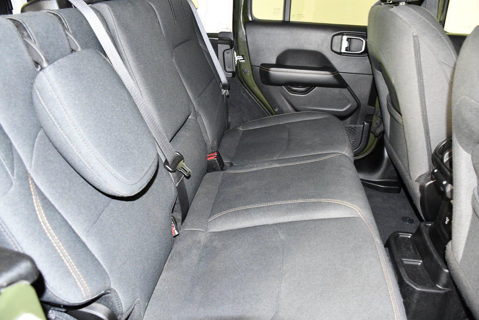 Used 2024 Jeep Wrangler Unlimited Sahara AWD/4WD image 45