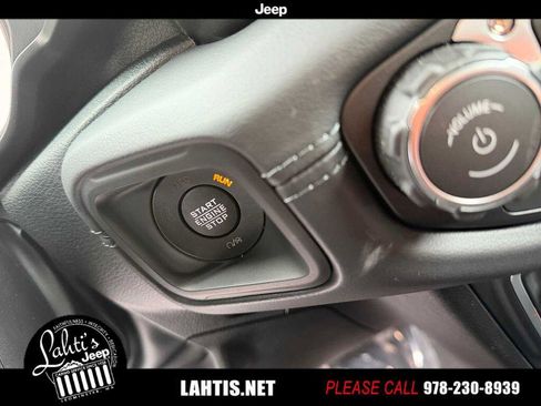 New 2026 Jeep Wrangler Unlimited Rubicon AWD/4WD image 17