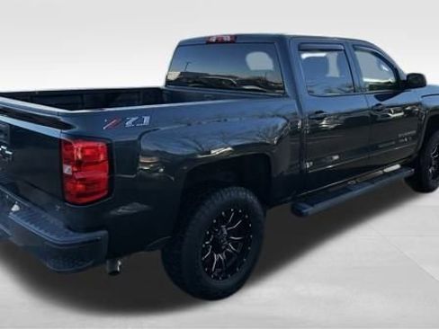 Used 2018 Chevrolet Silverado 1500 LT w/ All Star Edition image 6