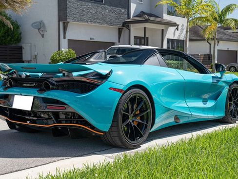 Used 2022 McLaren 720S Spider image 8