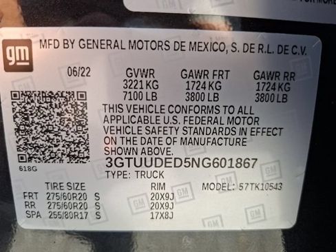 Used 2022 GMC Sierra 1500 SLT w/ SLT Premium Plus Package AWD/4WD image 37