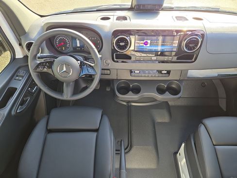 New 2026 Mercedes-Benz Sprinter 2500 image 14
