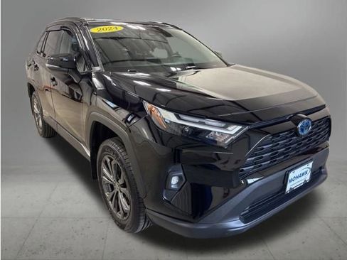 Used 2024 Toyota RAV4 XLE Premium w/ Weather Package AWD/4WD image 8
