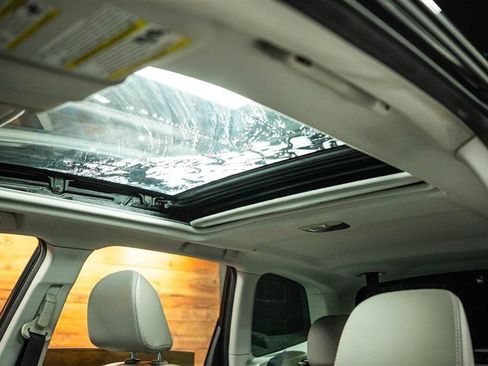 Used 2018 Subaru Forester 2.5i Limited image 25