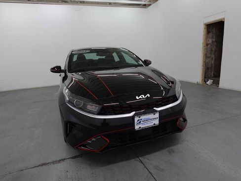 Used 2023 Kia Forte GT-Line w/ GT-Line Premium Package image 3