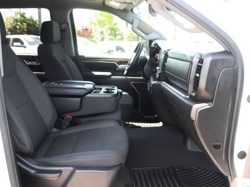 Used 2025 Chevrolet Silverado 2500 LT w/ Safety Package AWD/4WD image 36