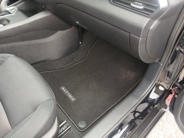 Used 2024 Nissan Altima 2.5 S FWD image 18