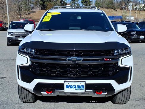 Used 2022 Chevrolet Suburban Z71 w/ Luxury Package image 10