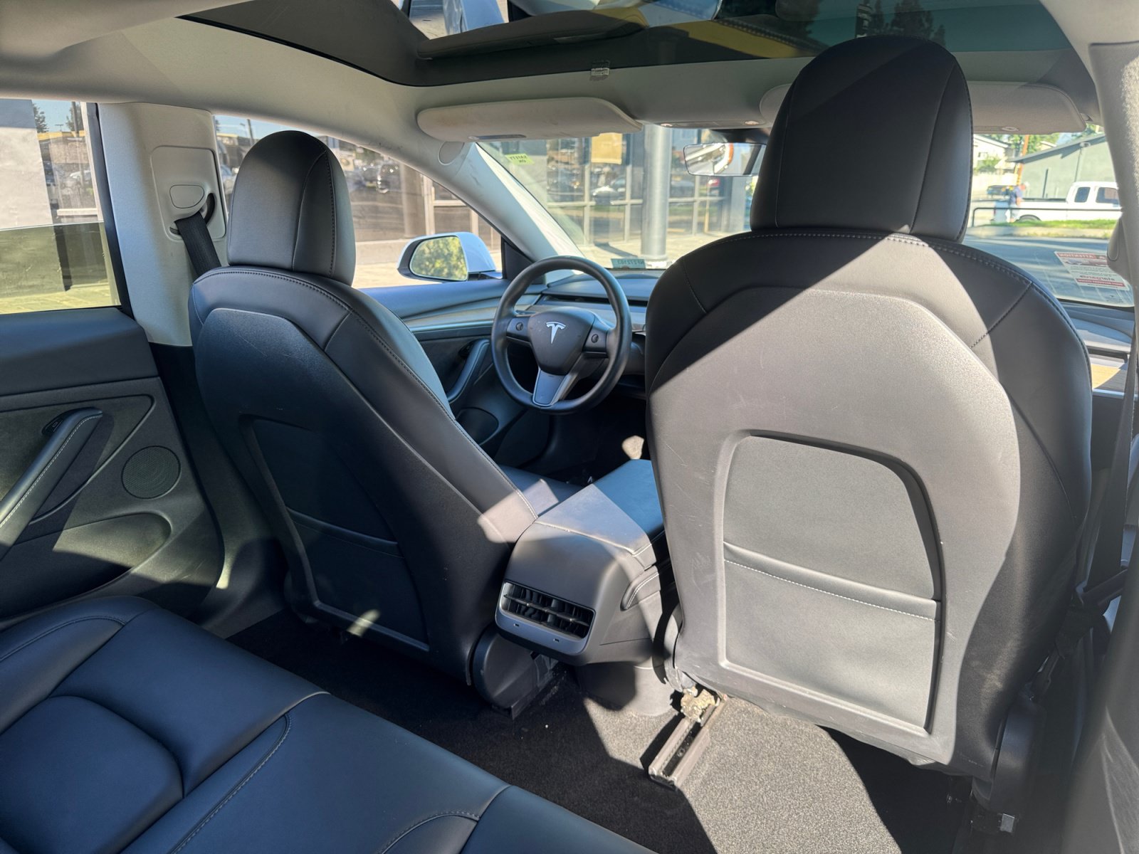 Used 2022 Tesla Model 3 Long Range AWD/4WD image 16