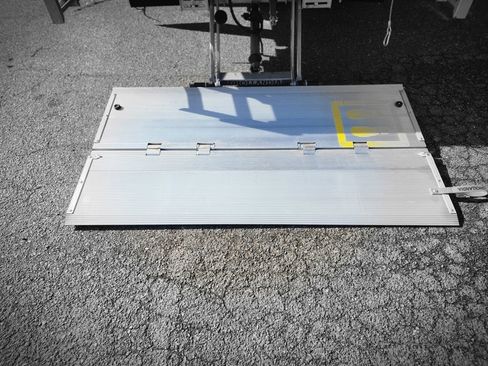 New 2024 Isuzu NPR image 23