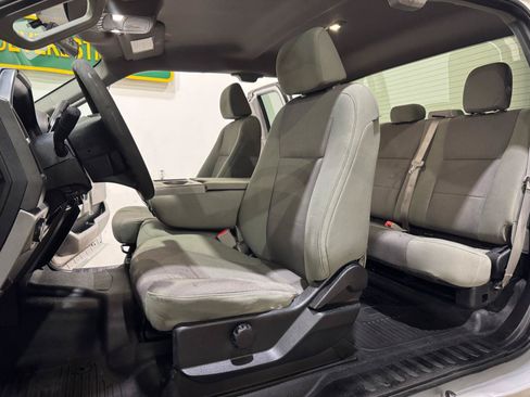 Used 2018 Ford F250 XL w/ Power Equipment Group AWD/4WD image 12