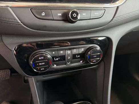 Used 2023 Buick Encore GX Select w/ Sport Touring Package image 22