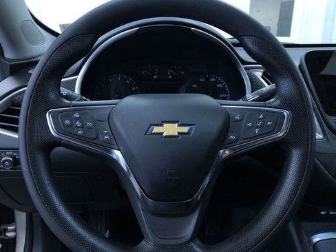 Used 2024 Chevrolet Malibu LT image 25