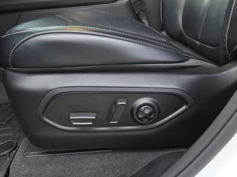 Used 2021 Jeep Grand Cherokee L Limited image 19