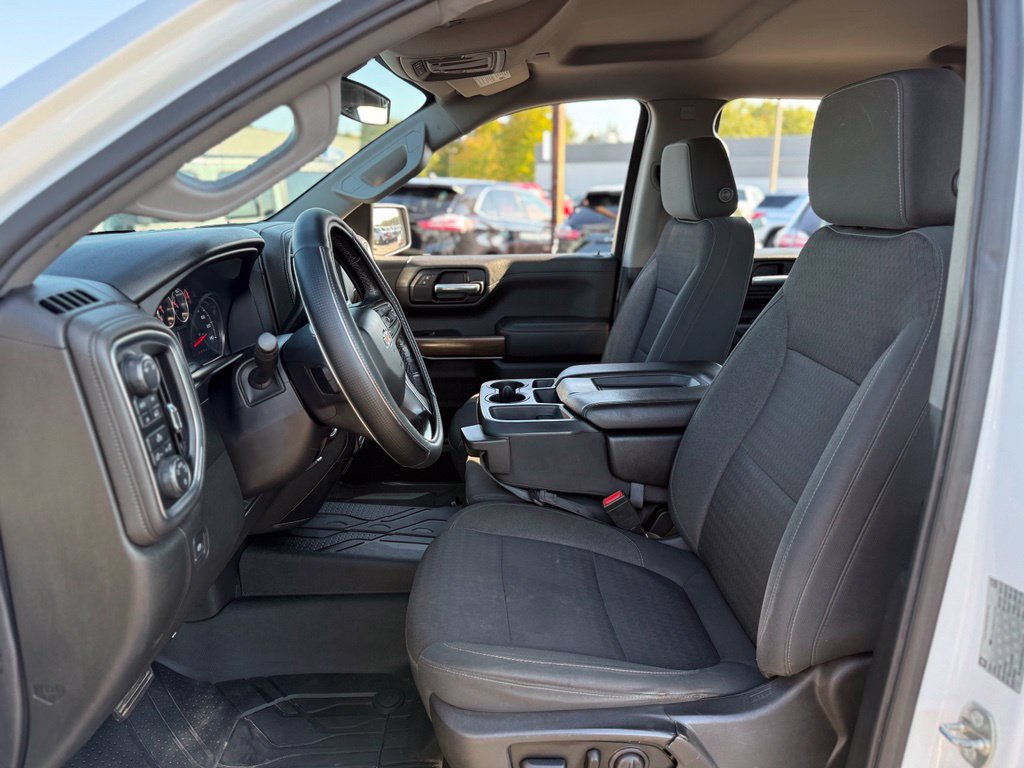 Used 2019 Chevrolet Silverado 1500 LT w/ All-Star Edition AWD/4WD image 11