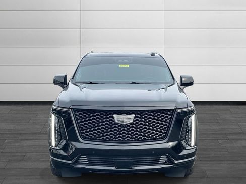 Used 2025 Cadillac Escalade Sport Platinum w/ LPO, ONYX Package image 8