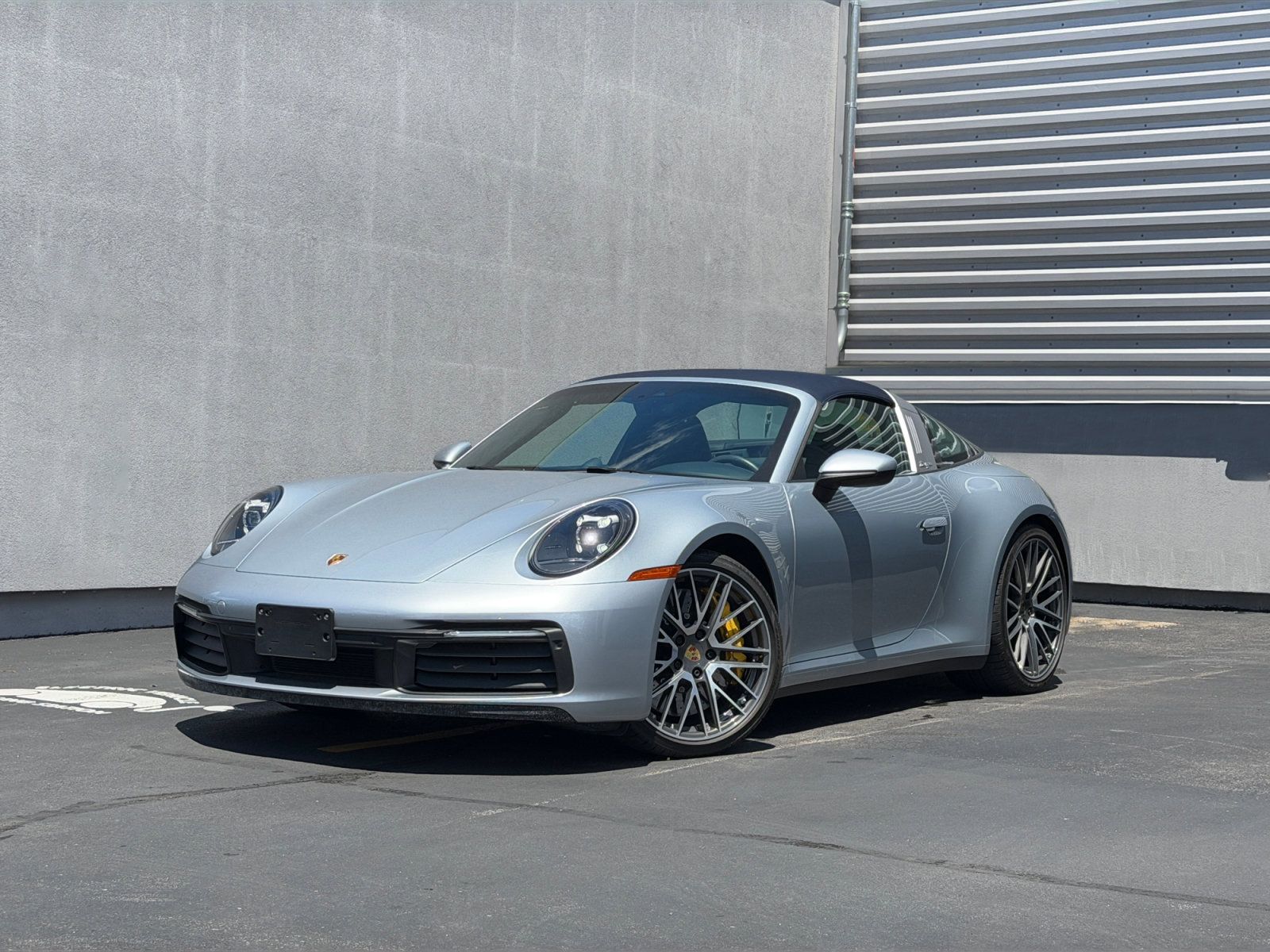 Used 2021 Porsche 911 Targa 4S w/ Sport Package AWD/4WD image 1