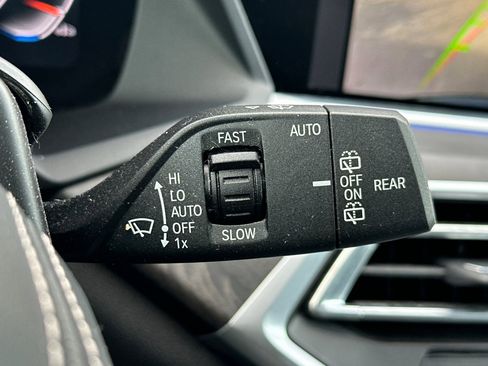 Used 2022 BMW X5 xDrive40i w/ Parking Assistance Package image 40