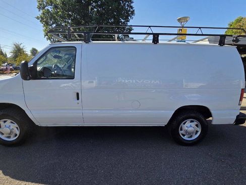 Used 2014 Ford E-250 and Econoline 250 w/ Power Group image 9